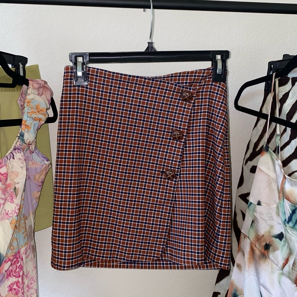 UO mini skirt brown gingham/plaid Sz Small